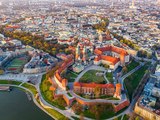 Sprzedaż mieszkań w dół? Nie w Krakowie – wzrost o 12% w pierwszym półroczu 2025
